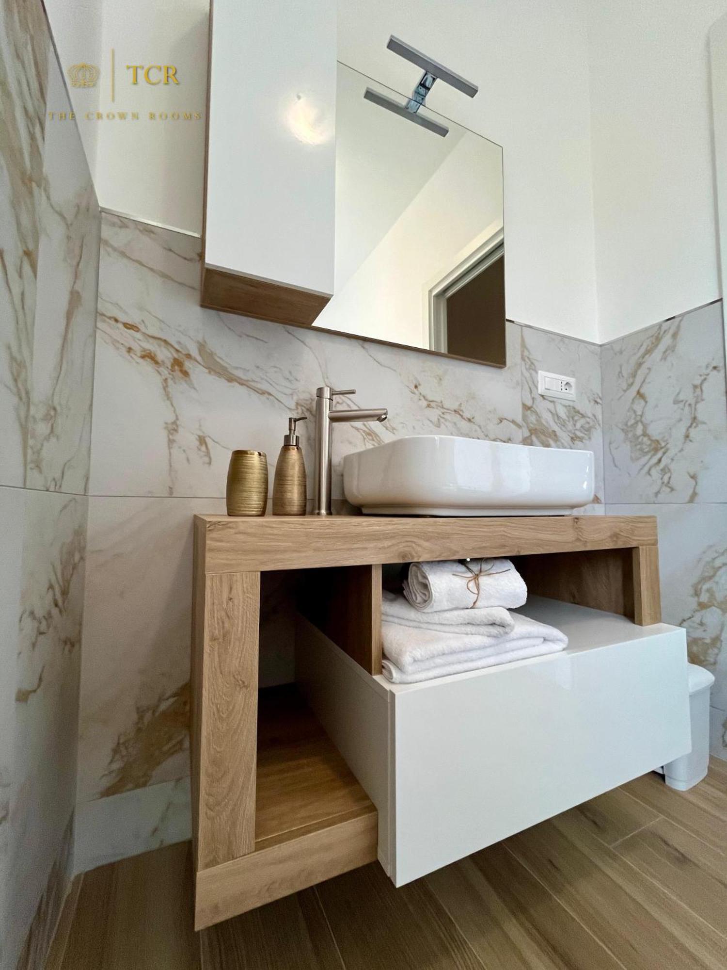 The Crown Rooms Alghero Ngoại thất bức ảnh
