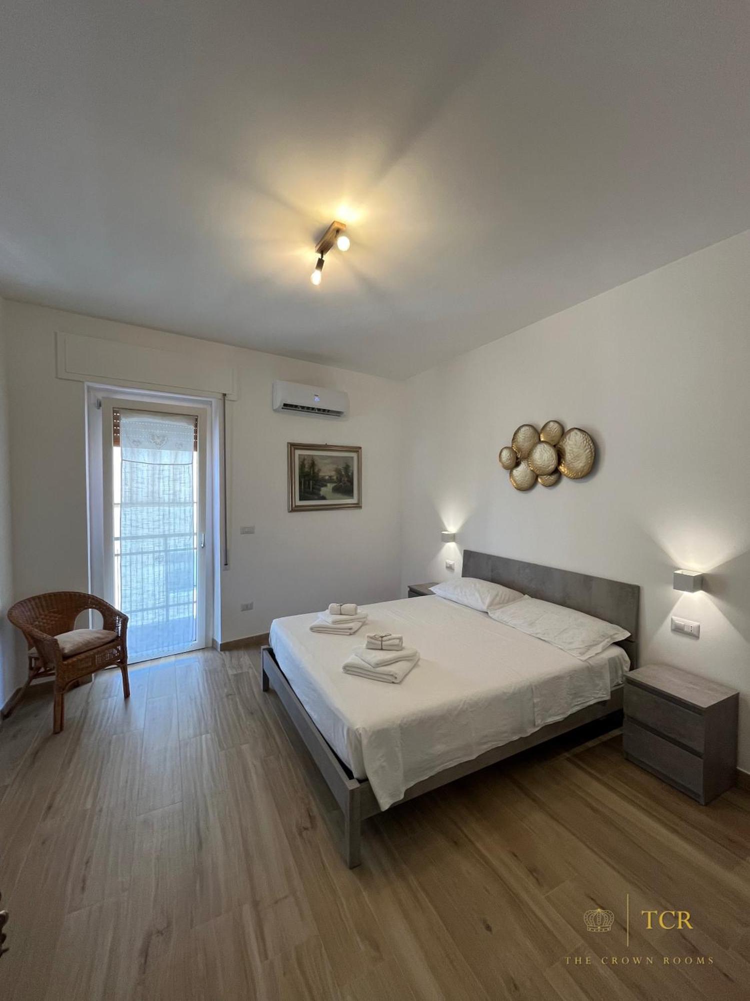 The Crown Rooms Alghero Ngoại thất bức ảnh